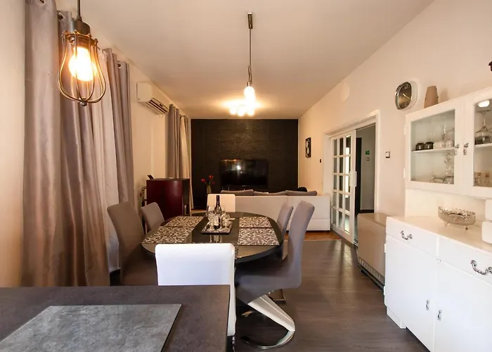 Erceg * 트로기르